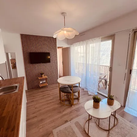 Cosy Avec Terrasse Centre Appartement *