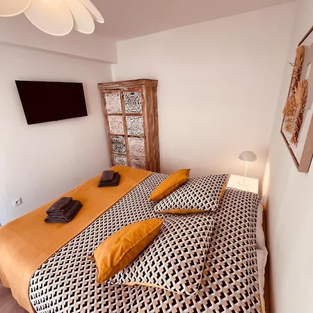 Cosy Avec Terrasse Centre شقة