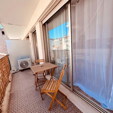 شقة Cosy Avec Terrasse Centre